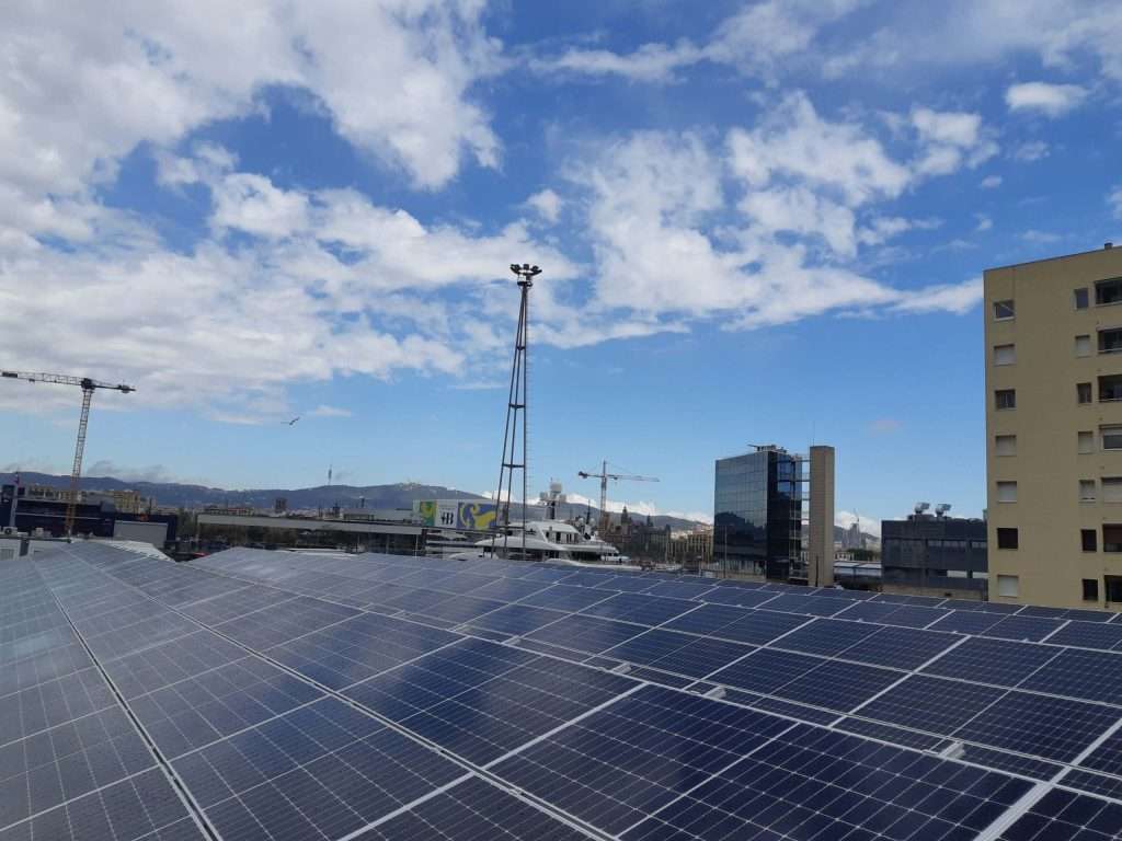 Instalación fotovoltaica en Puerto de Barcelona